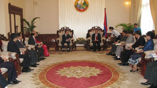 Phó Thủ tướng Lào Asang Laoly tiếp đoàn công tác Ban chỉ đạo Tây Bắc - ảnh 1